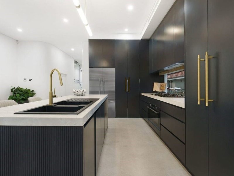 Kitchen 1